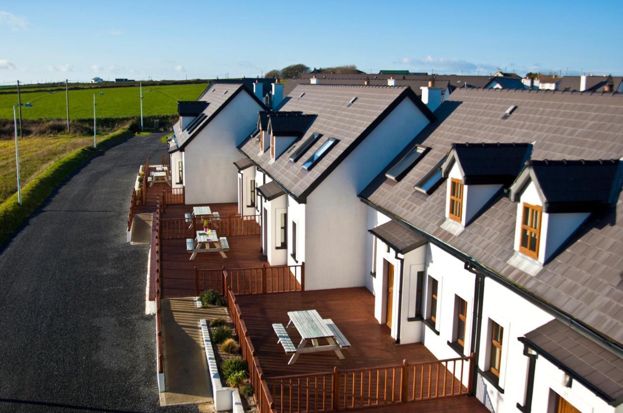 Hookless Holiday Homes Fethard Bagian luar foto