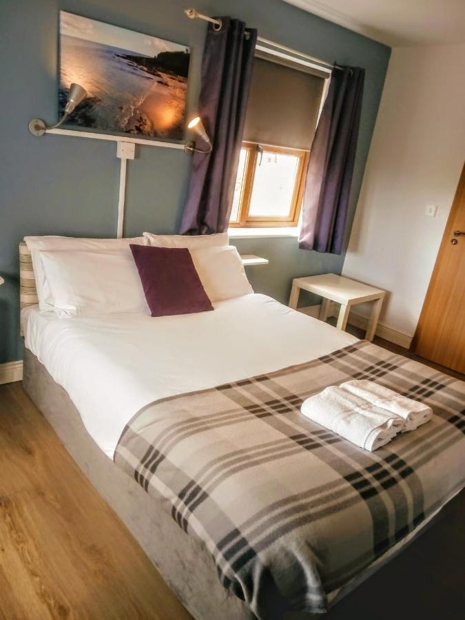Hookless Holiday Homes Fethard Bagian luar foto