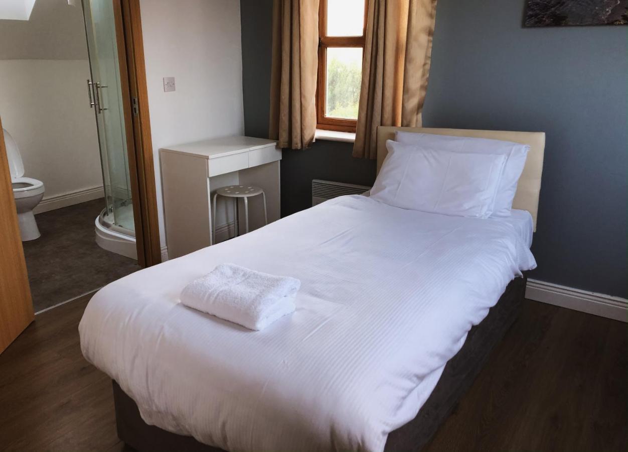 Hookless Holiday Homes Fethard Bagian luar foto