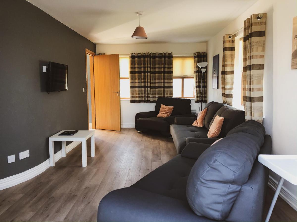 Hookless Holiday Homes Fethard Bagian luar foto
