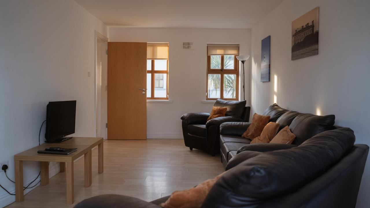 Hookless Holiday Homes Fethard Bagian luar foto