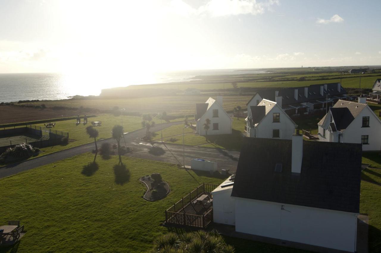 Hookless Holiday Homes Fethard Bagian luar foto