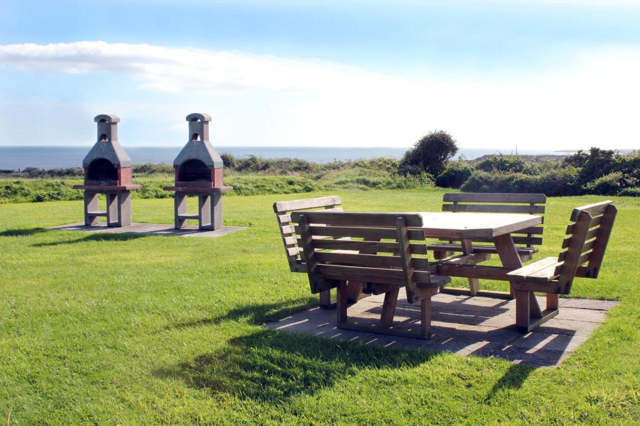 Hookless Holiday Homes Fethard Bagian luar foto