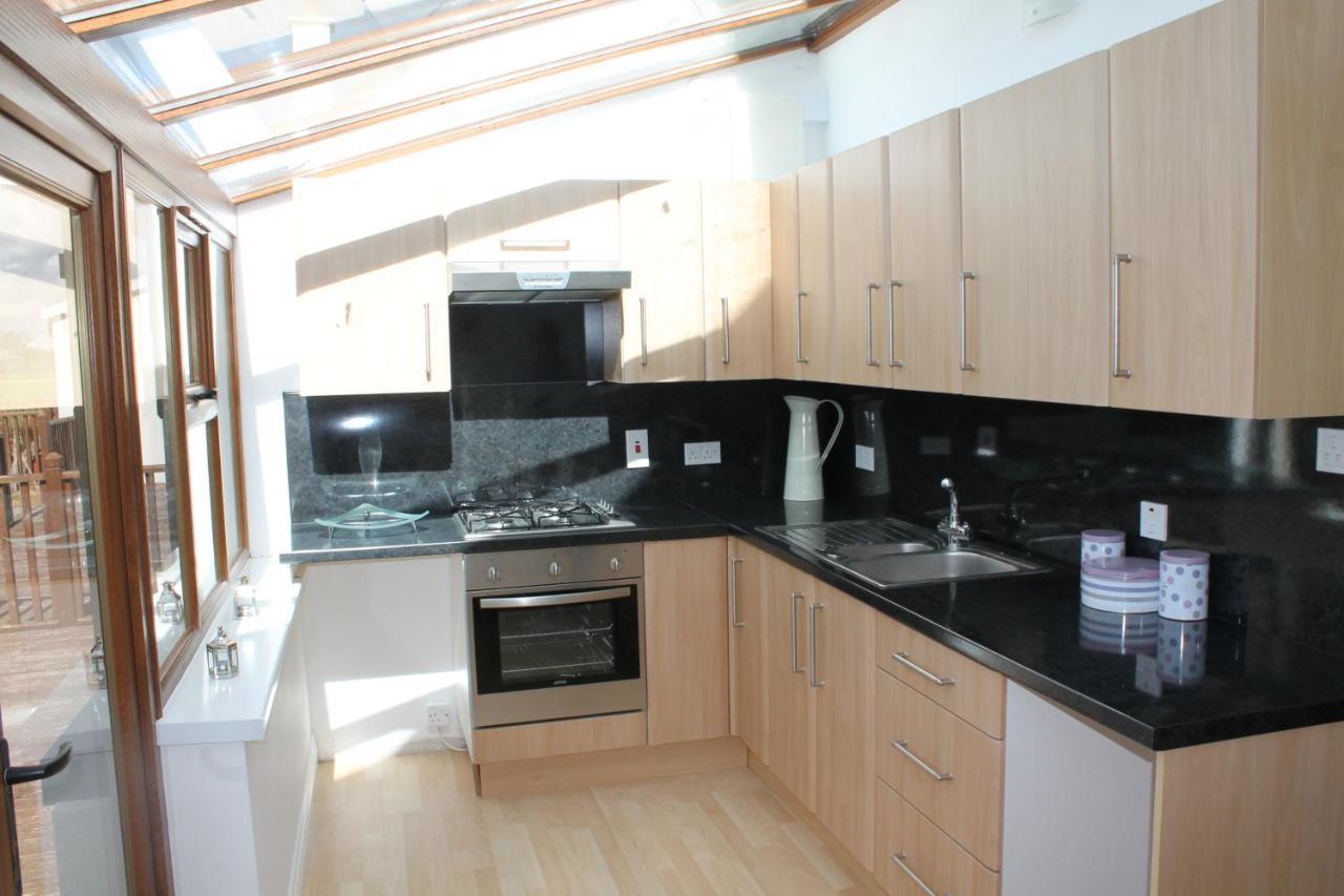 Hookless Holiday Homes Fethard Bagian luar foto