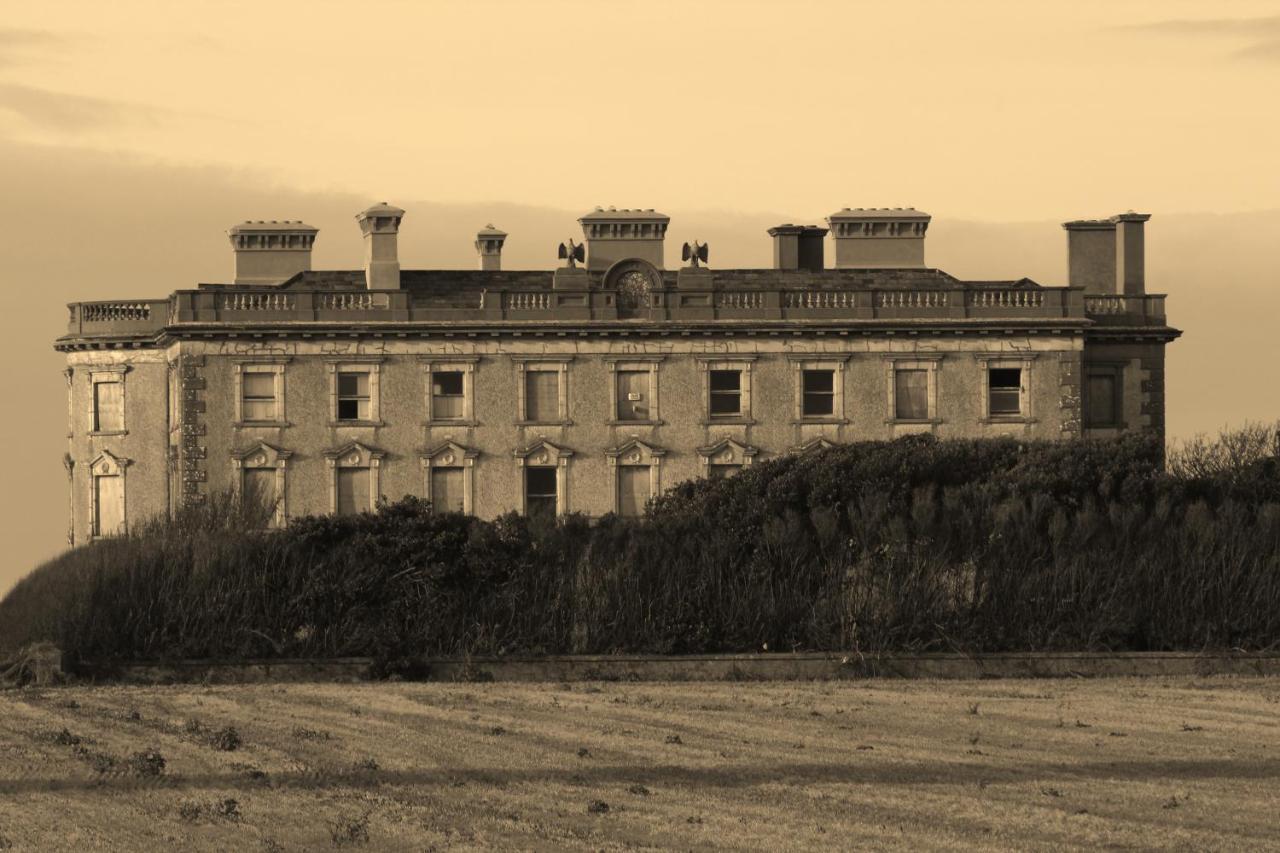 Hookless Holiday Homes Fethard Bagian luar foto