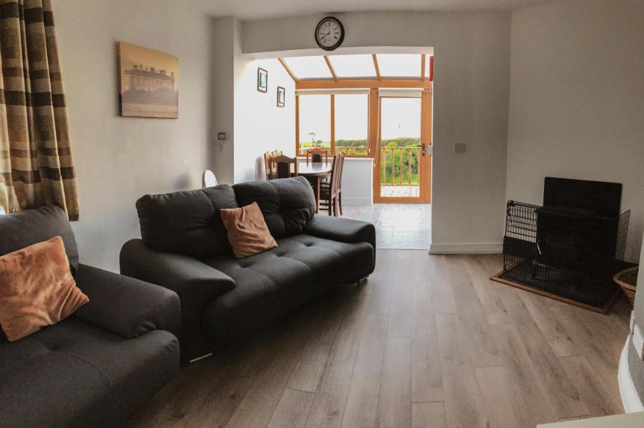 Hookless Holiday Homes Fethard Bagian luar foto