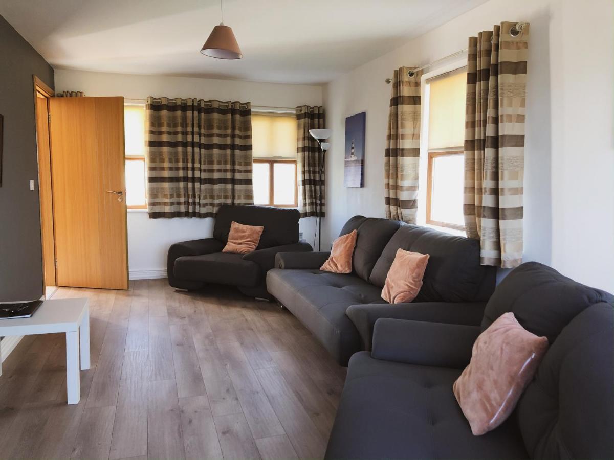 Hookless Holiday Homes Fethard Bagian luar foto
